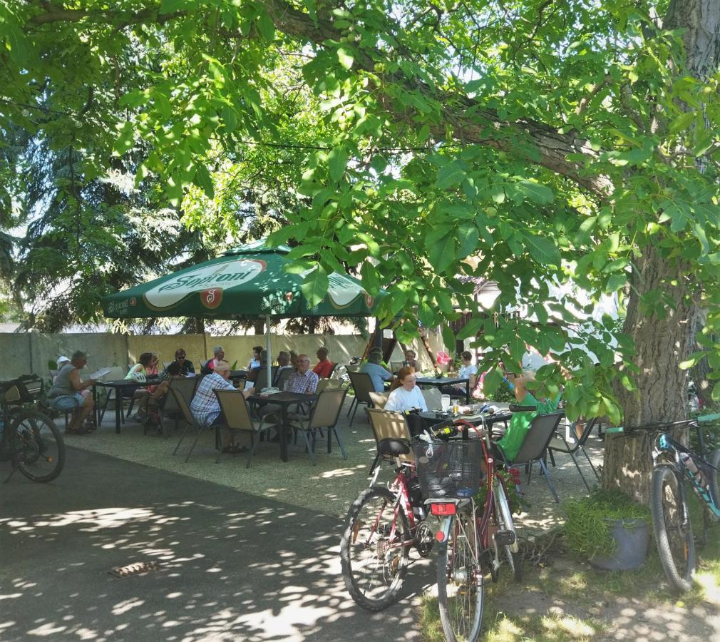 Diókert Vendégház Sopron Exterior foto